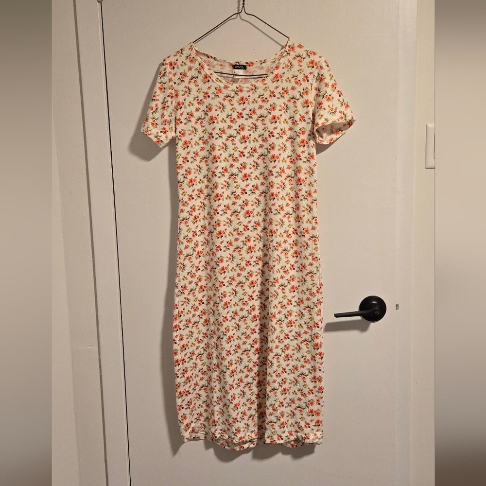 NWOT Floral Print Short Sleeve Dress